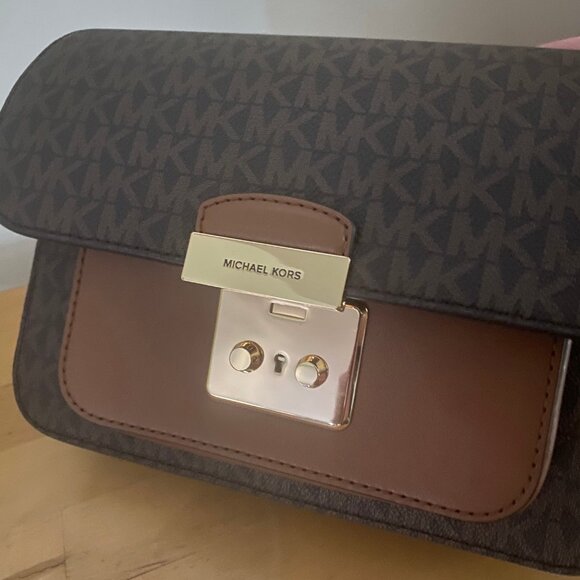 Michael Kors Crossbody Purse Sloan Editor MD Flap Messenger Black - Picture 4 of 6